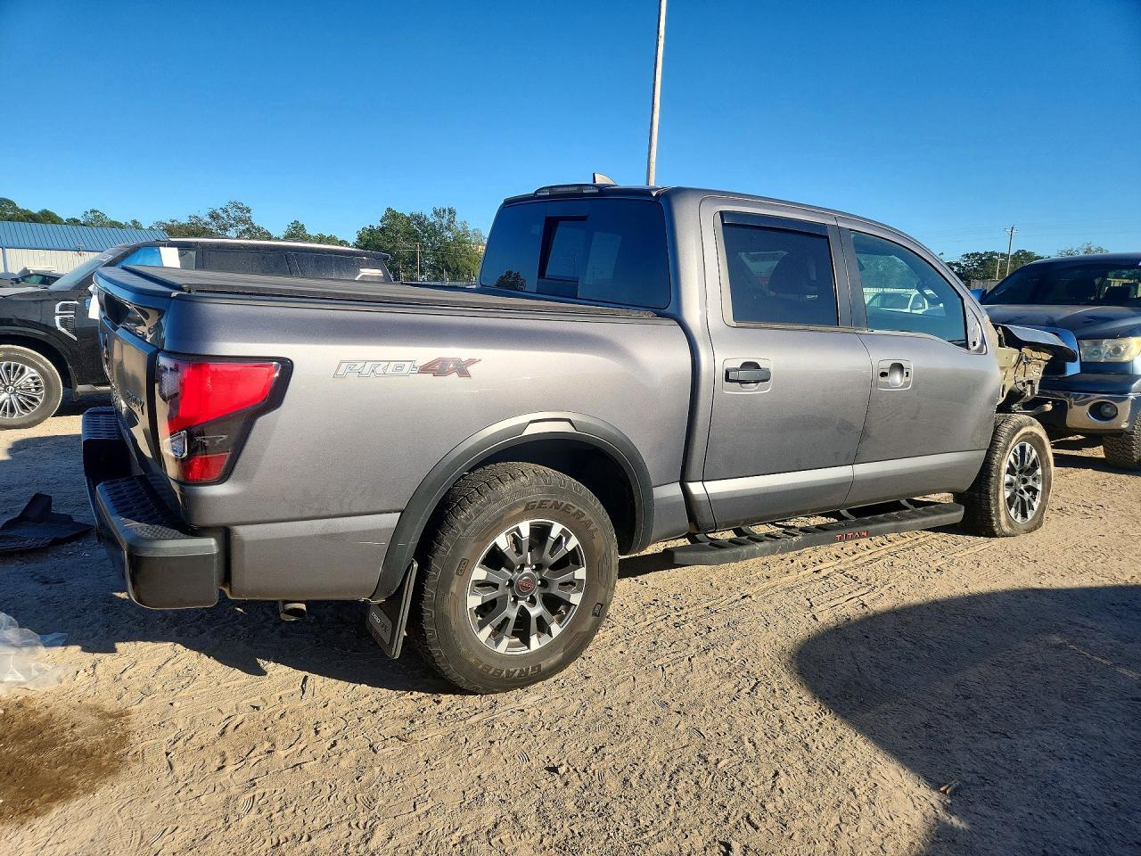 2023 Nissan Titan Pro-4X - Image 3