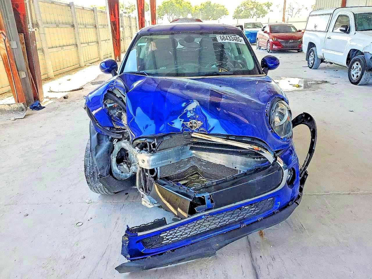 2019 Mini Cooper - Image 5