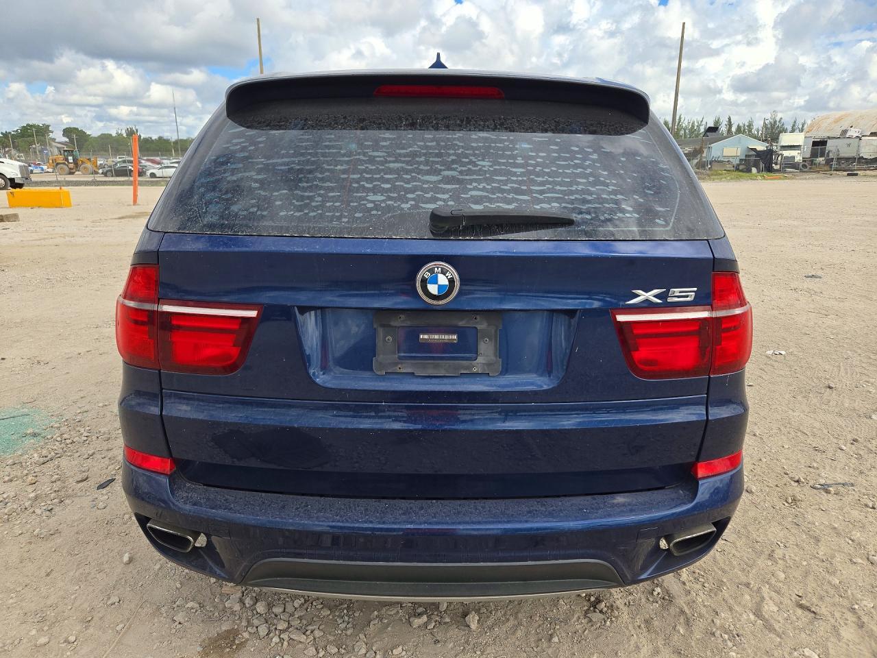 2011 BMW X5 xDrive50I - Фото 6