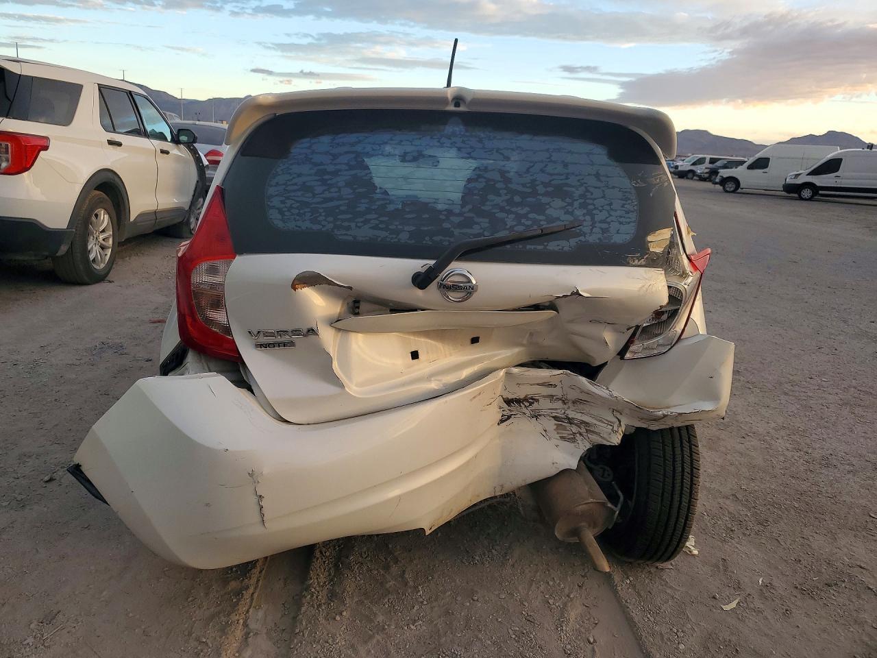 2014 Nissan Versa Note S - Фото 6