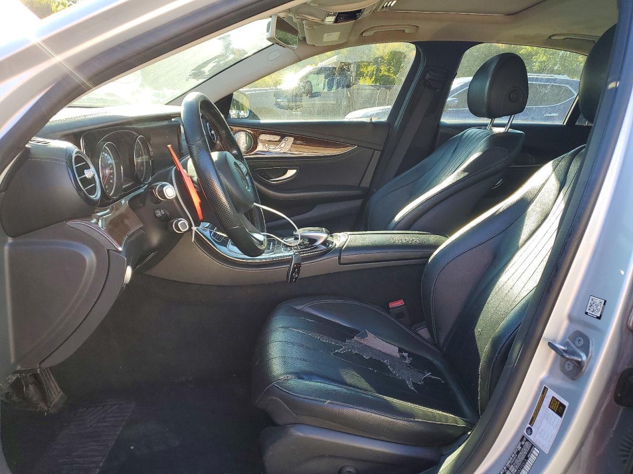 2017 Mercedes-Benz E 300 4Matic - Image 7