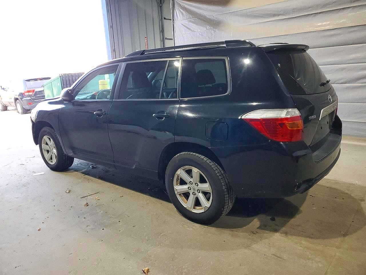 2009 Toyota Highlander Base - Image 2