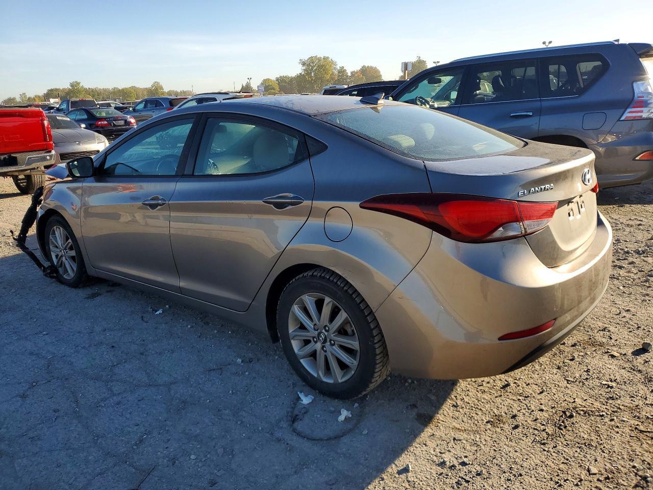 2016 Hyundai Elantra Se - Фото 2