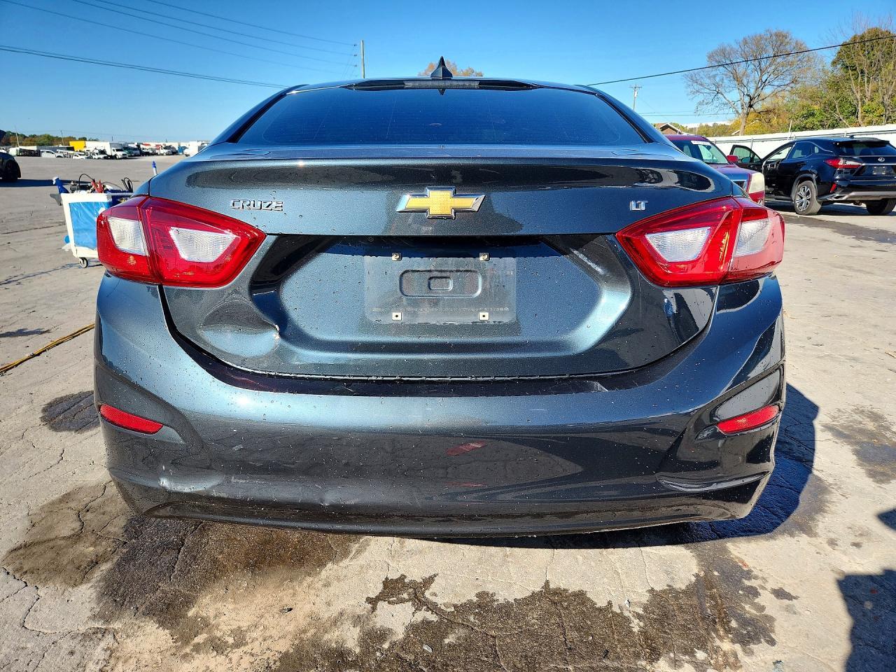 2018 Chevrolet Cruze Lt - Image 6