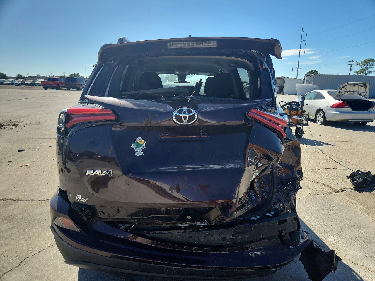 2018 Toyota Rav4 Le - Image 6