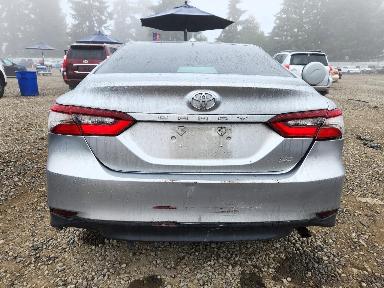 2021 Toyota Camry Le - Фото 6