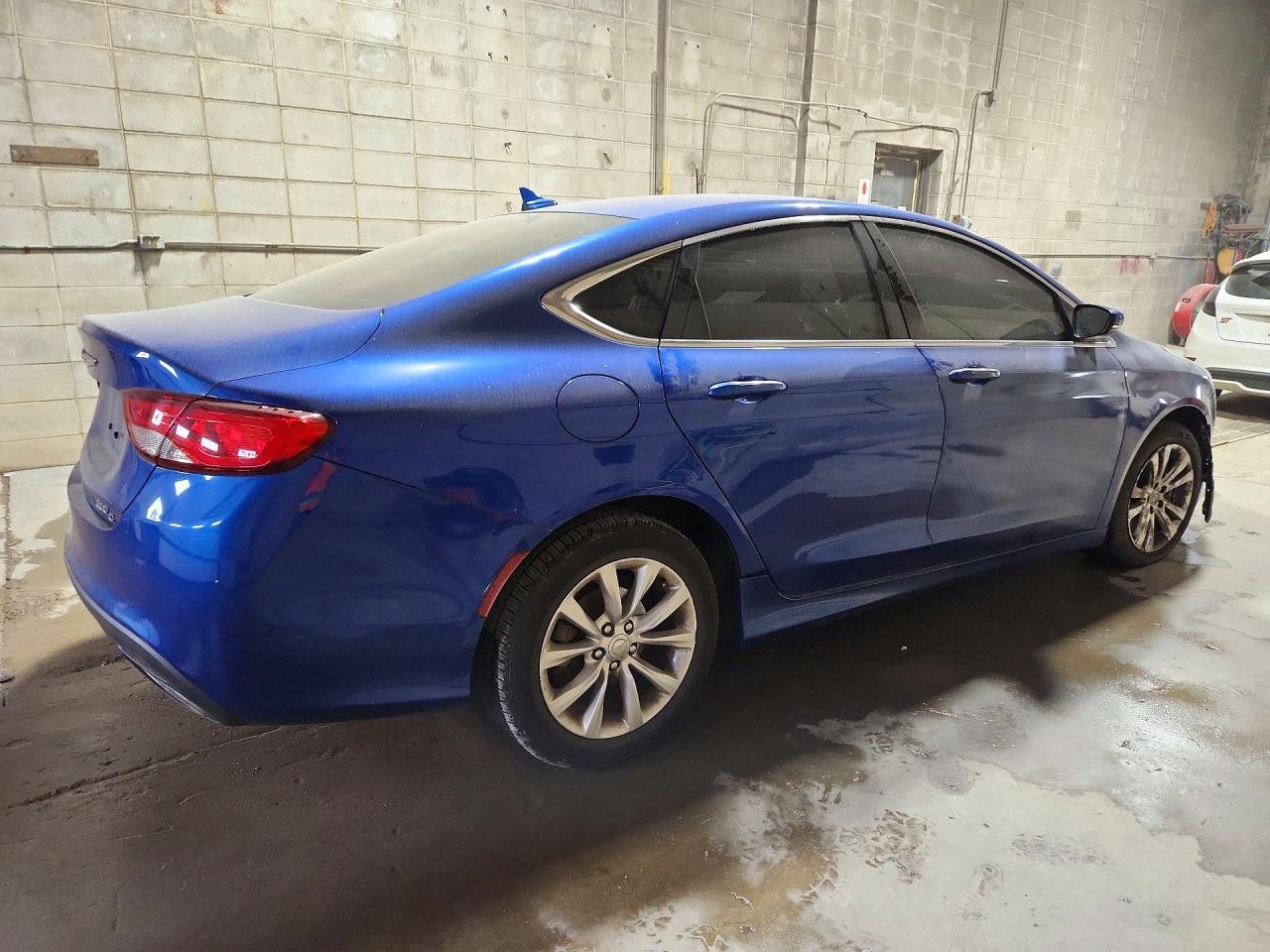 2015 Chrysler 200 C - Image 3