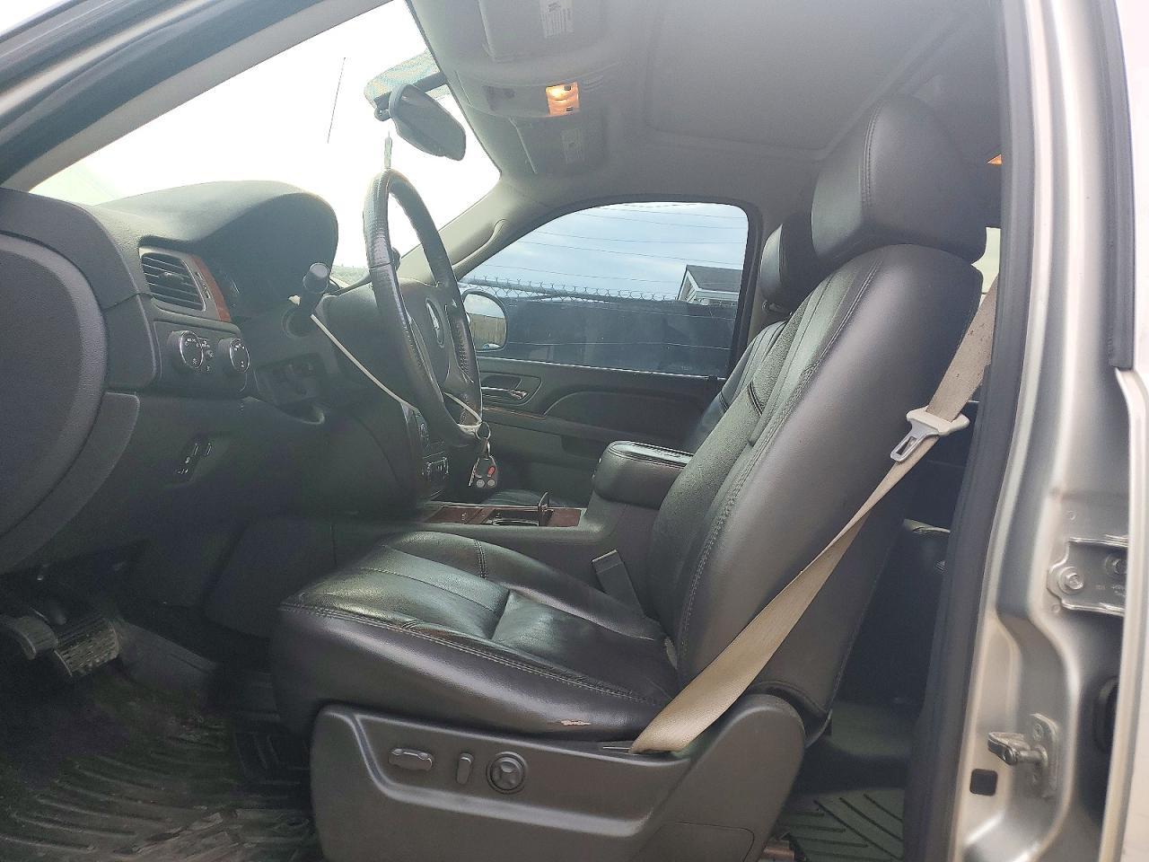 2011 Chevrolet Avalanche Ltz - Image 7