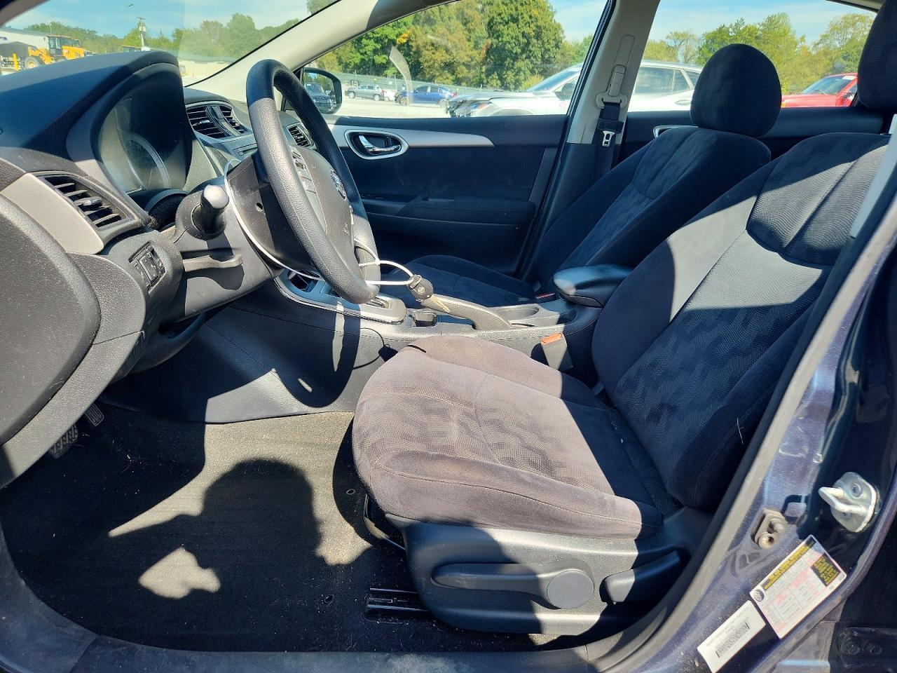 2013 Nissan Sentra S - Фото 7