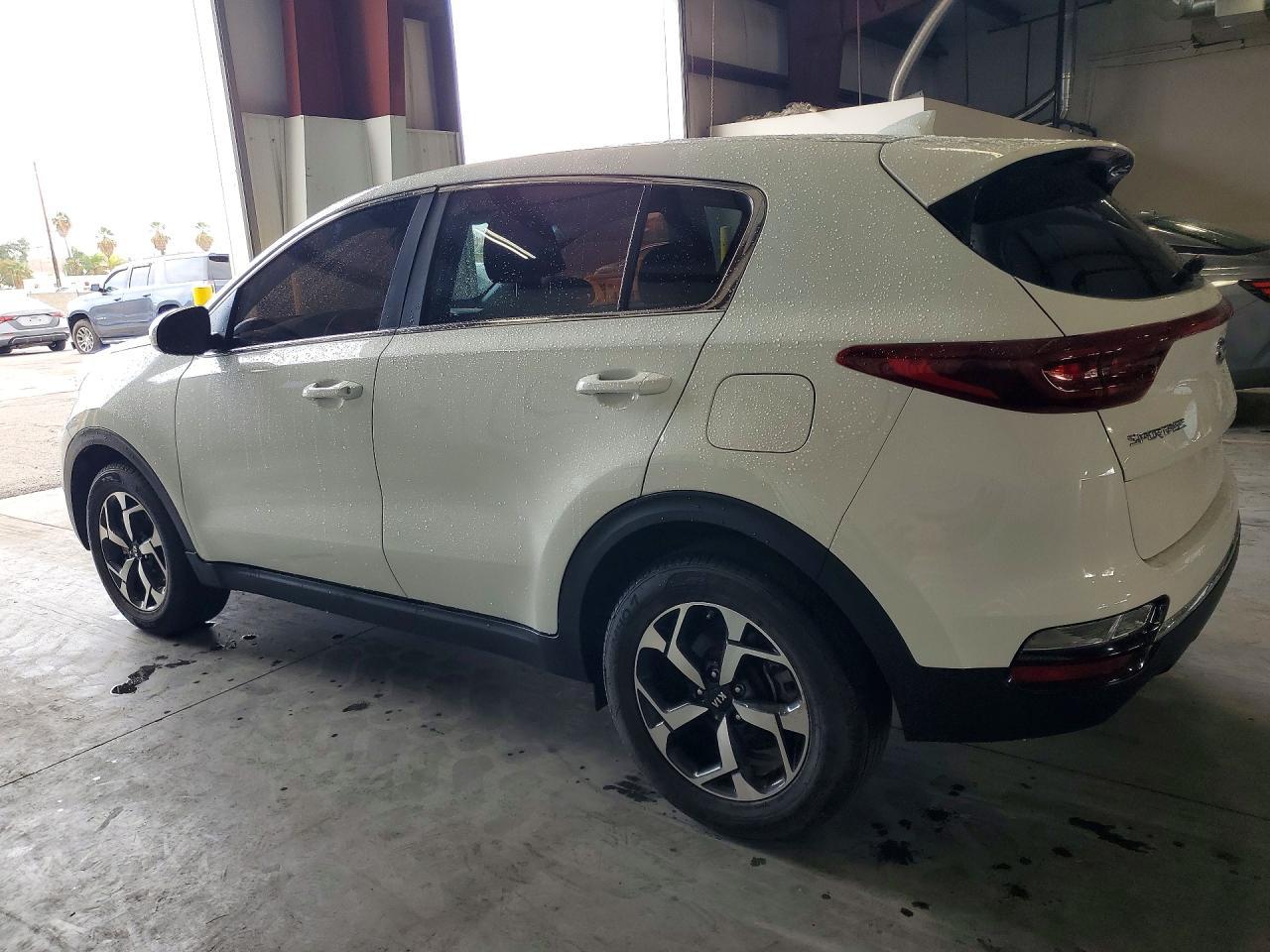 2021 Kia Sportage Lx - Фото 2