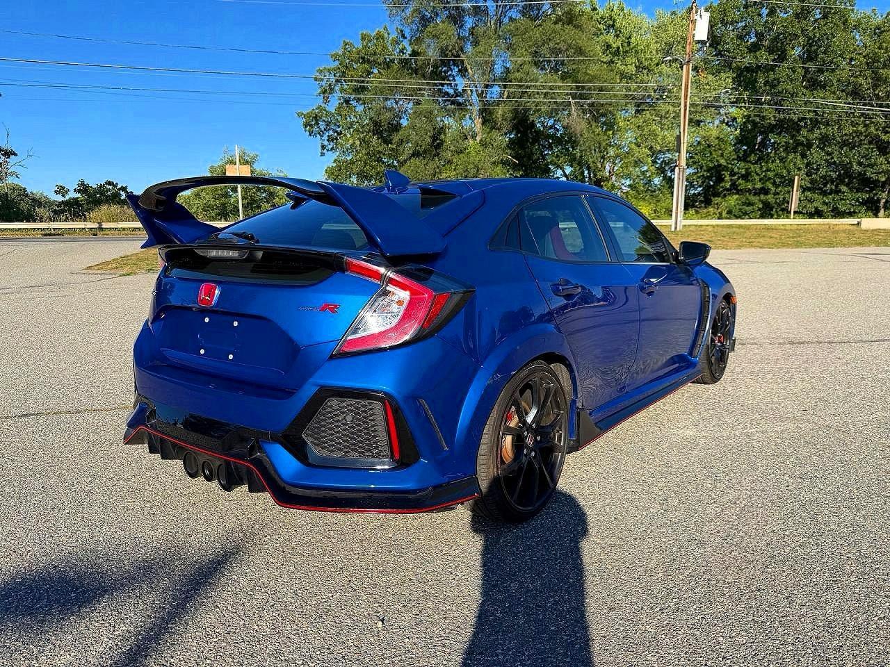 2019 Honda Civic Type-R Touring - Image 4