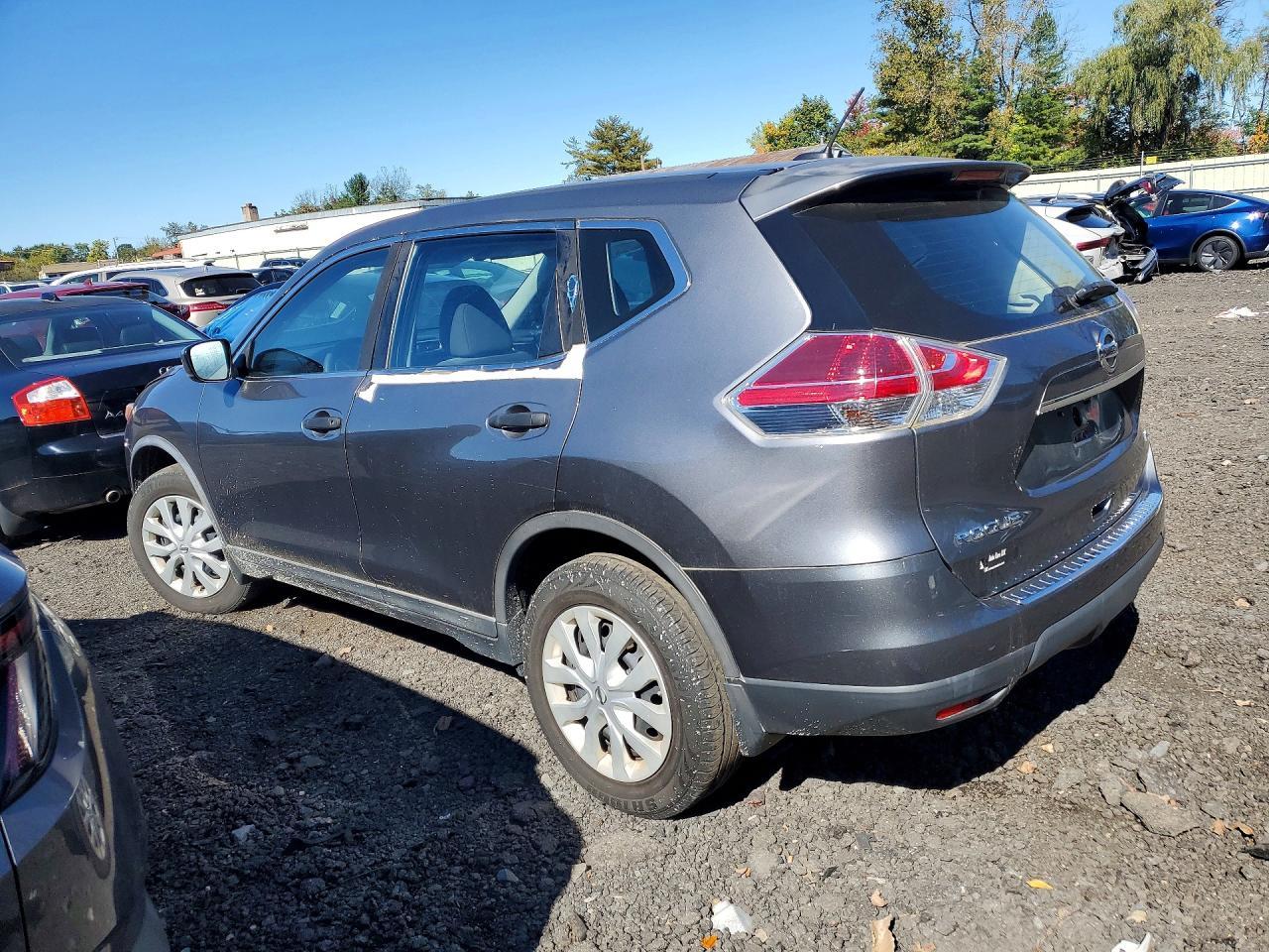 2016 Nissan Rogue S - Фото 2