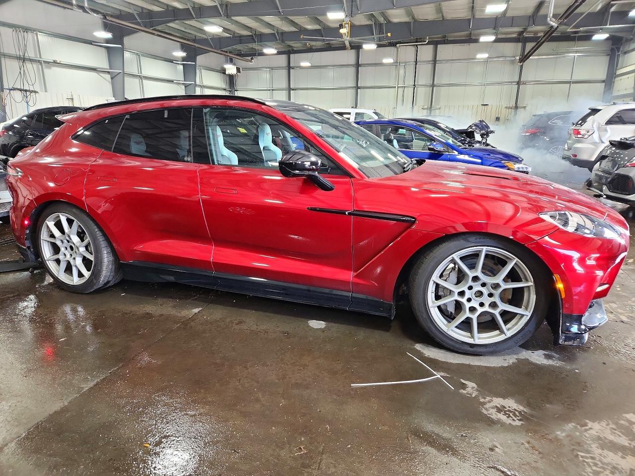 2023 Aston Martin Dbx 707 - Фото 4