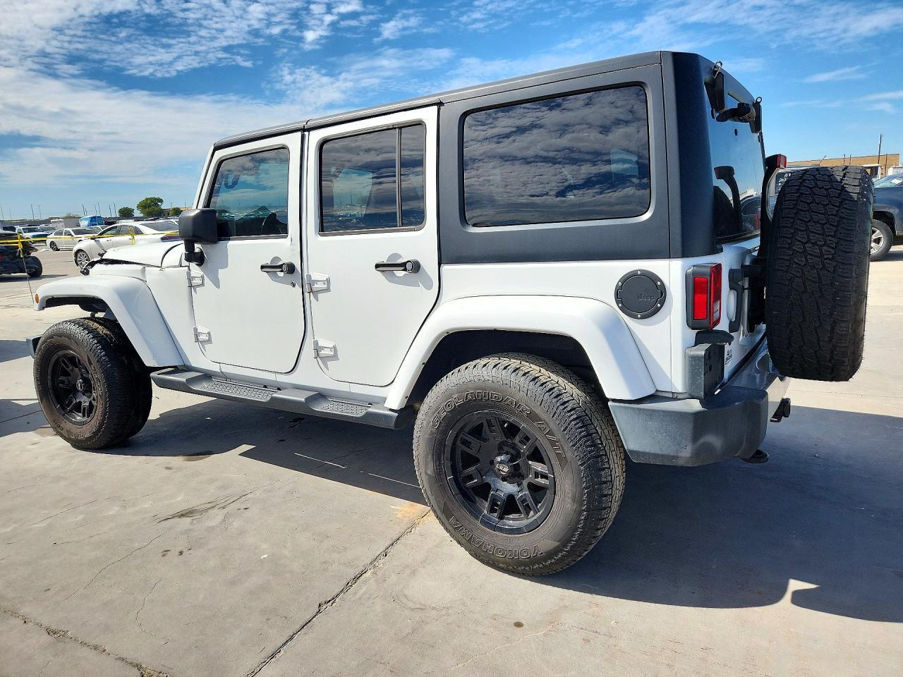 2017 Jeep Wrangler Unlimited Sahara - Image 2