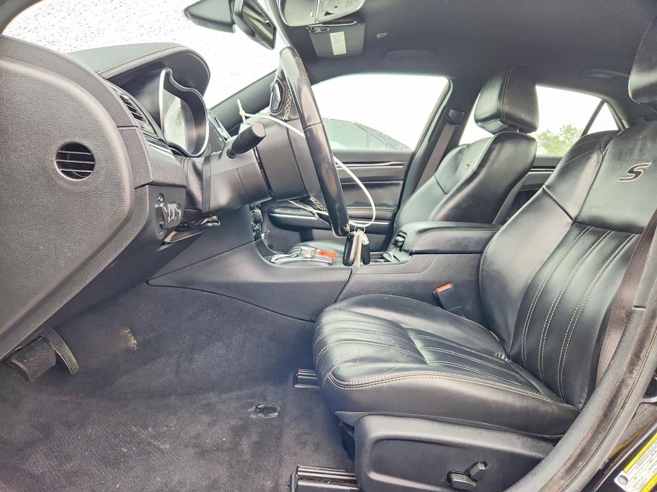 2021 Chrysler 300 S - Image 7