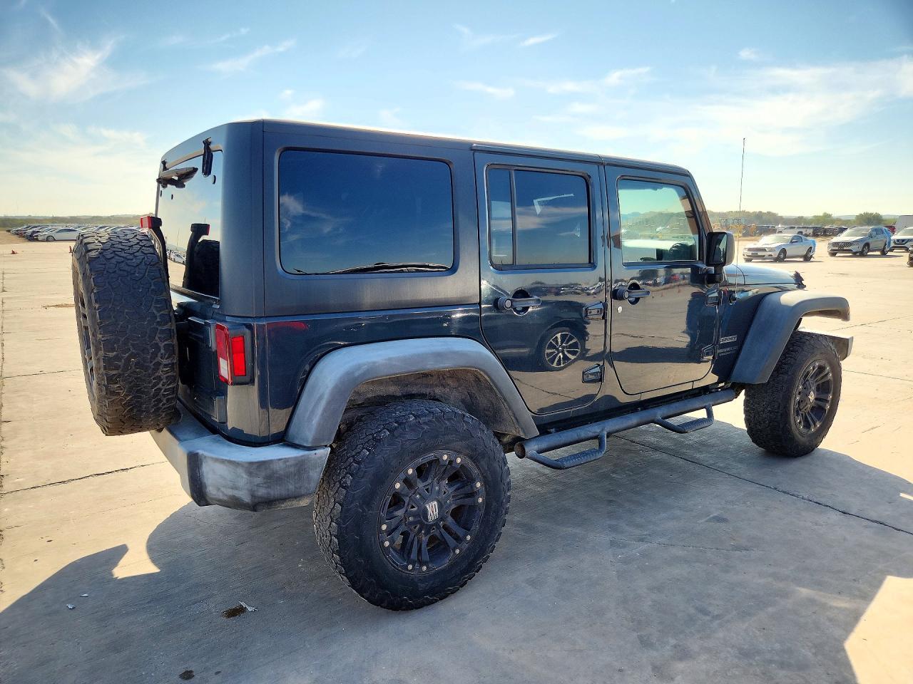 2017 Jeep Wrangler Unlimited Sport - Image 3