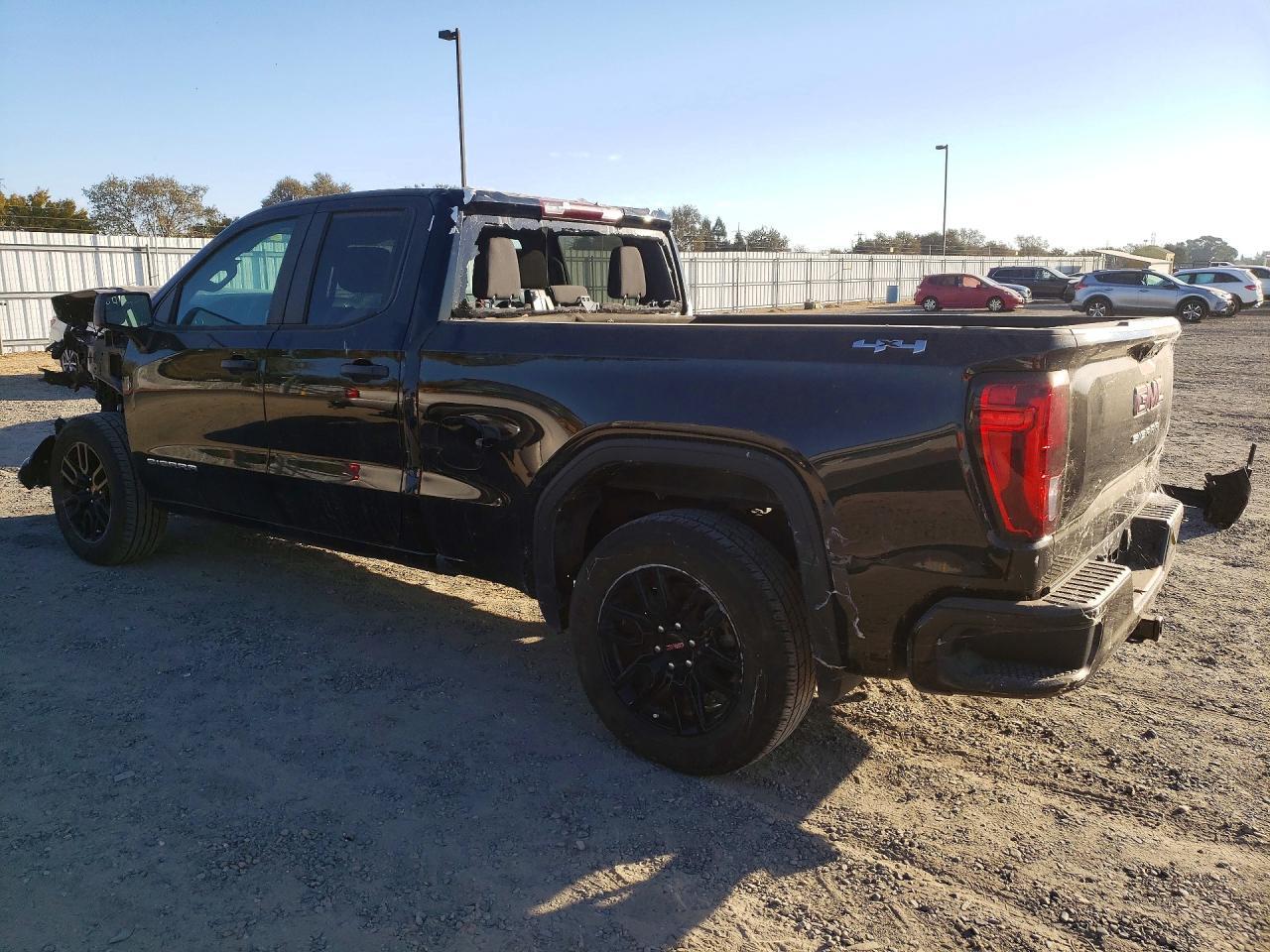 2023 GMC Sierra K1500 - Image 2