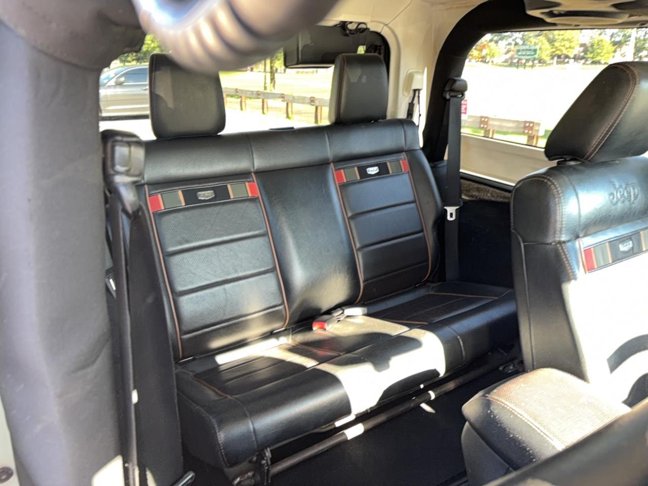 2011 Jeep Wrangler Jeep 70Th Anniversary - Фото 6