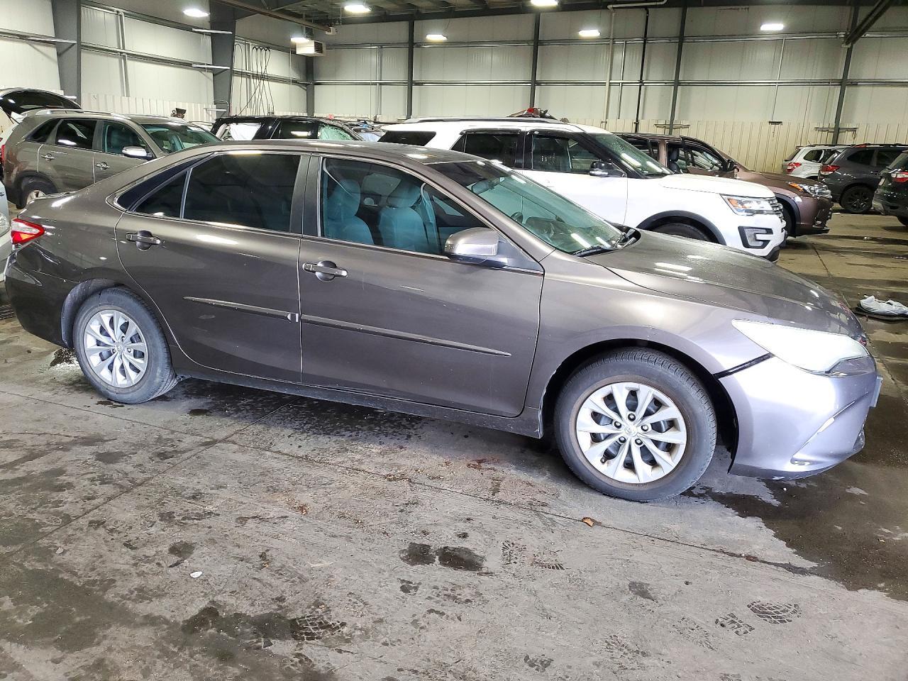 2016 Toyota Camry Le - Image 4