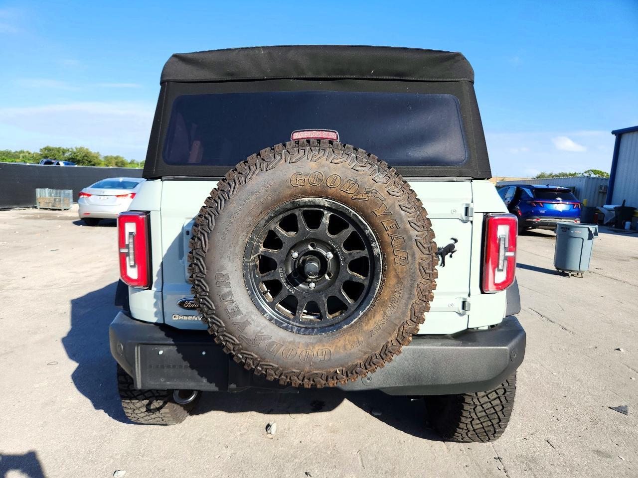 2024 Ford Bronco Outer Banks - Фото 6