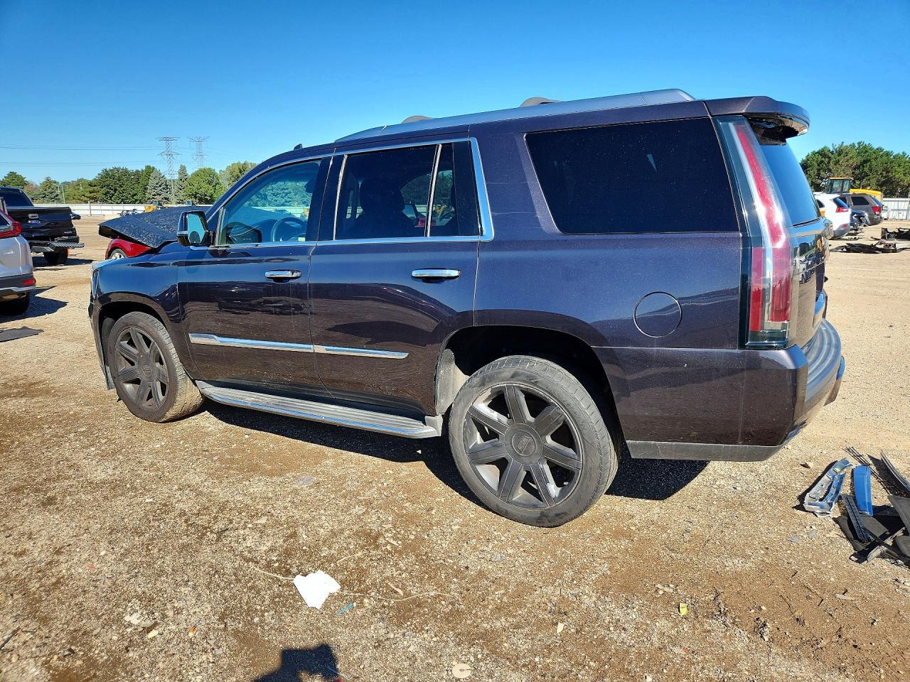 2016 Cadillac Escalade Luxury - Фото 2