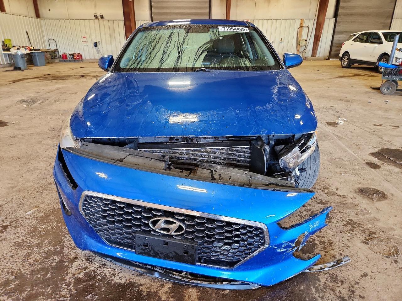 2018 Hyundai Elantra Gt Base - Image 5