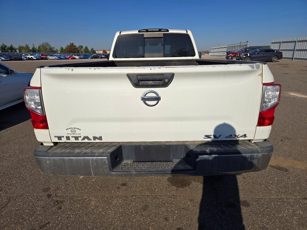 2017 Nissan Titan Sv - Image 6