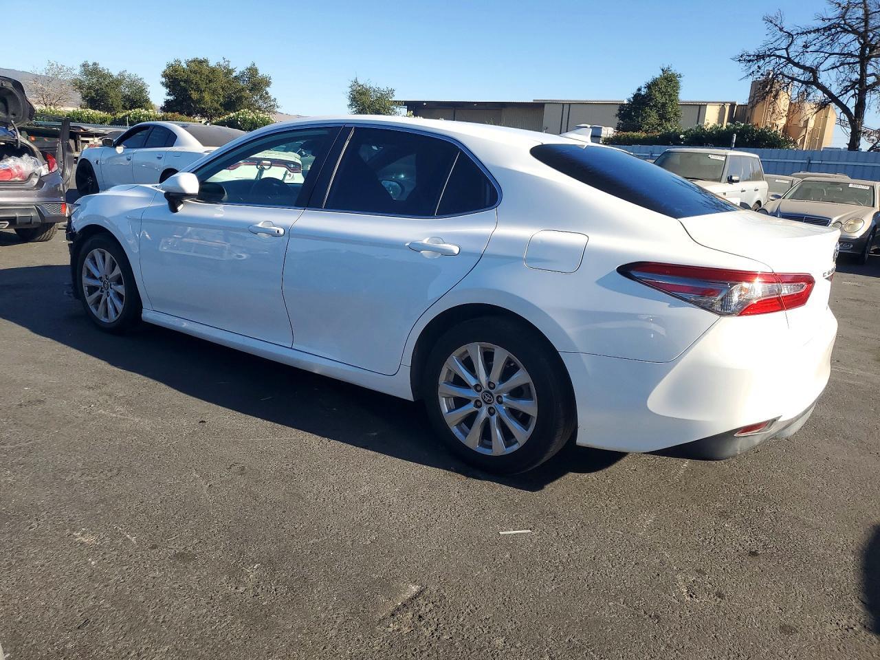 2019 Toyota Camry Le - Image 2