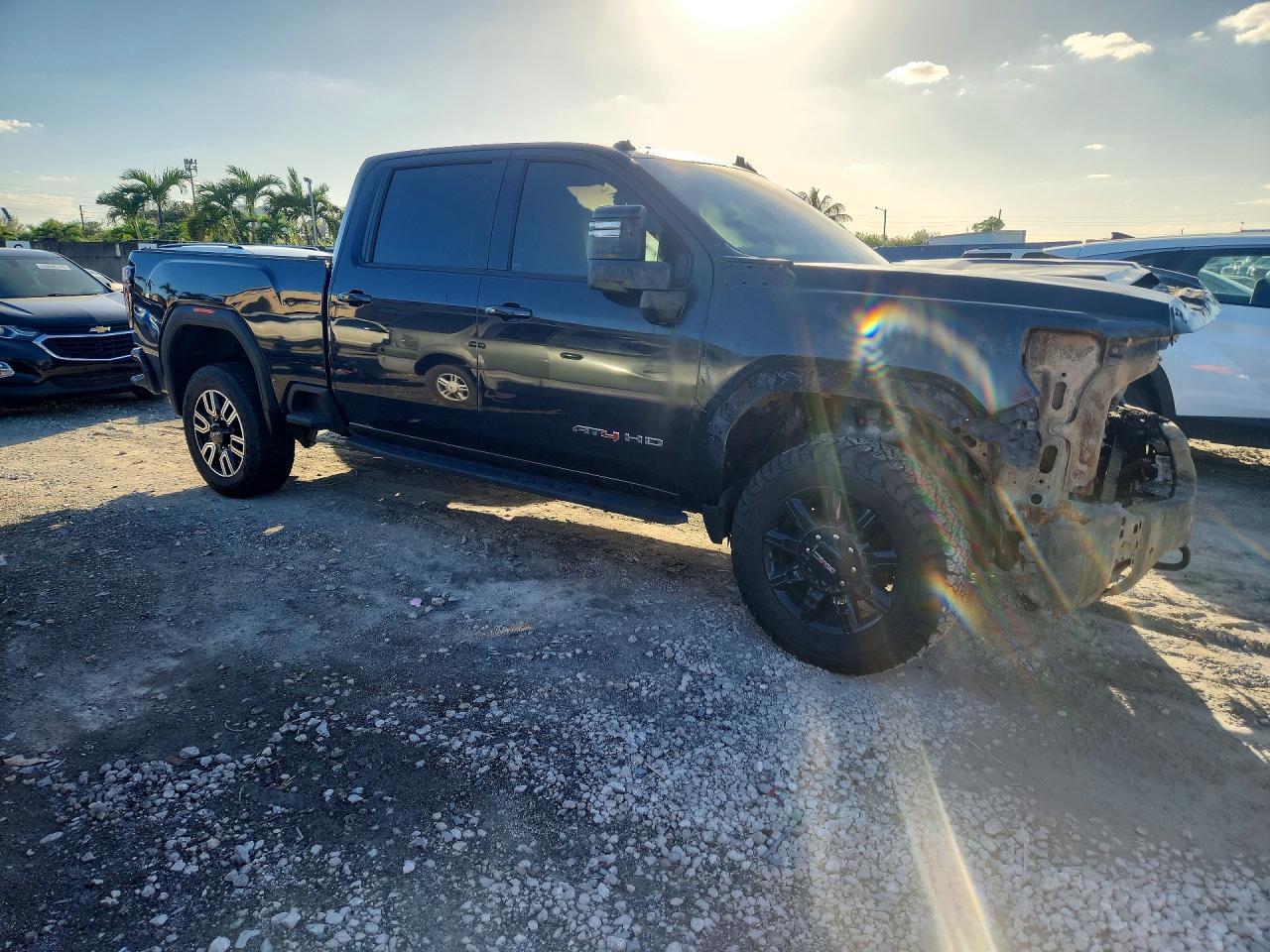 2025 GMC Sierra K2500 At4 - Image 4