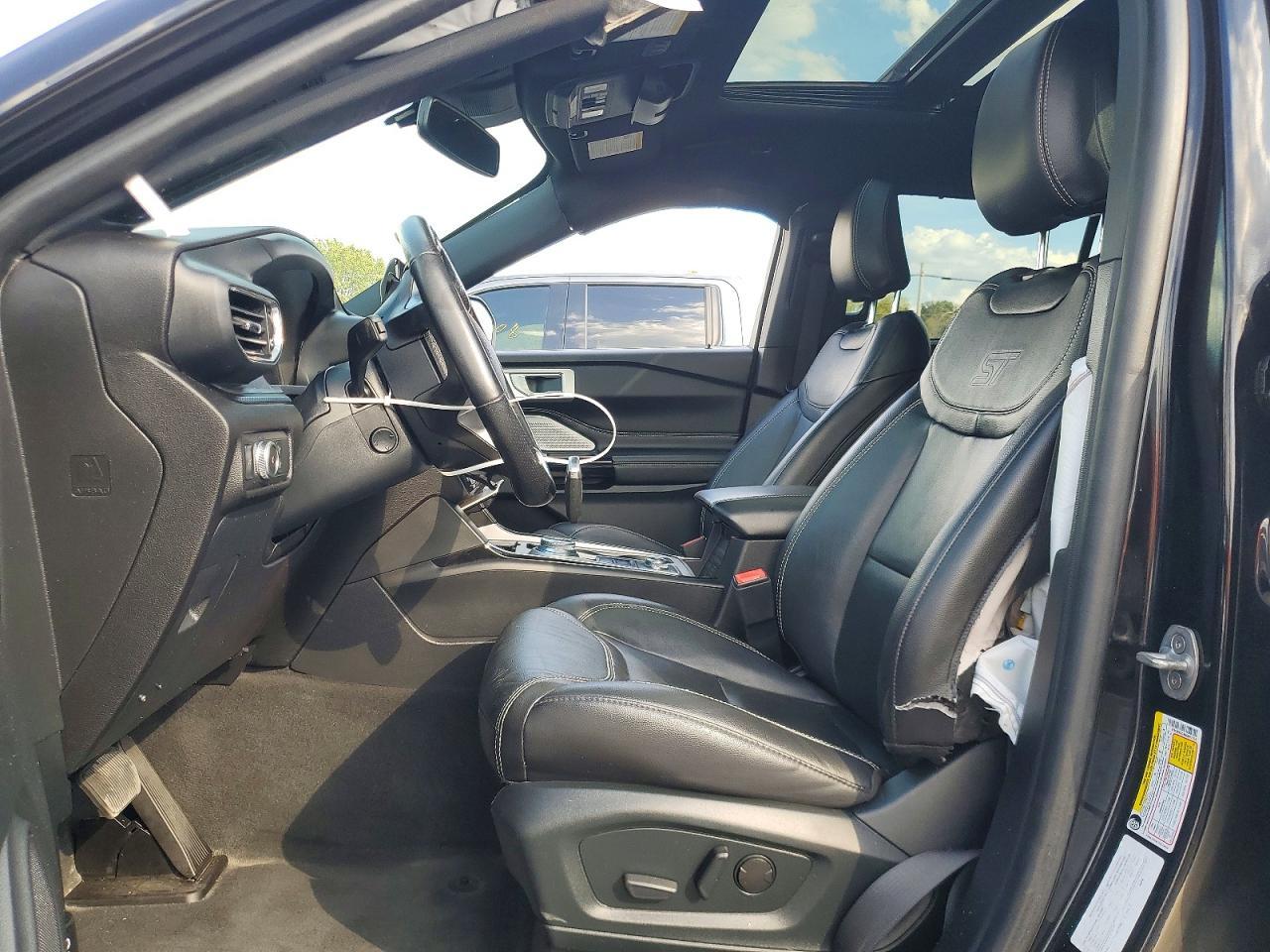 2022 Ford Explorer St - Image 7