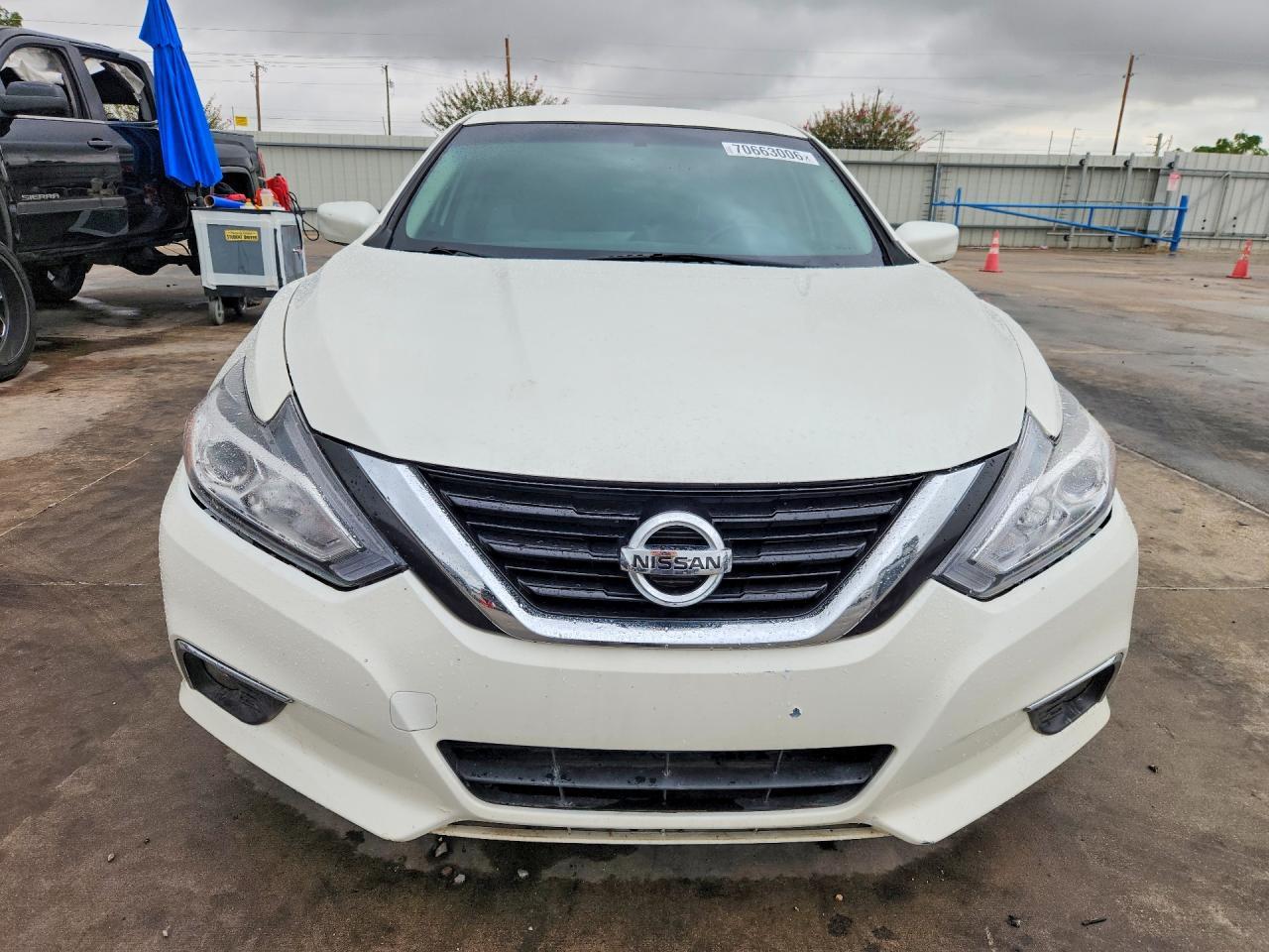 2017 Nissan Altima 2.5 Sv - Image 5