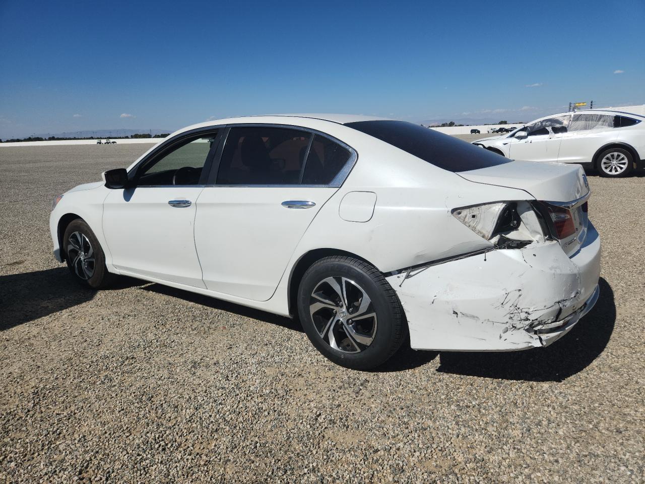 2017 Honda Accord Lx - Фото 2