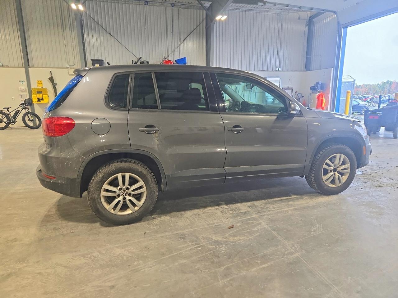 2012 Volkswagen Tiguan S - Image 3