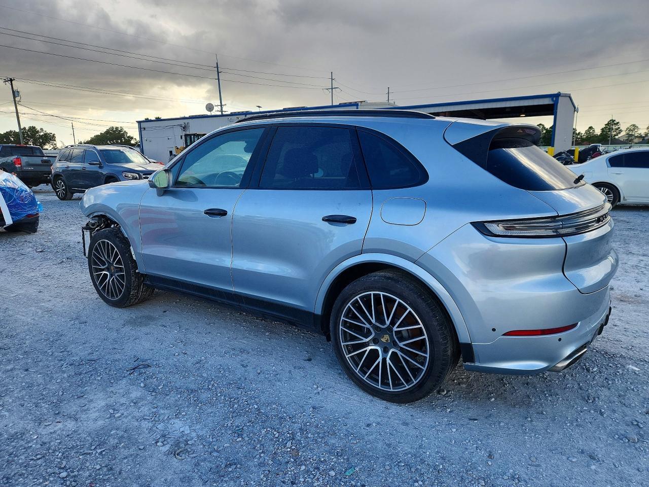 2023 Porsche Cayenne E-Hybrid - Фото 2