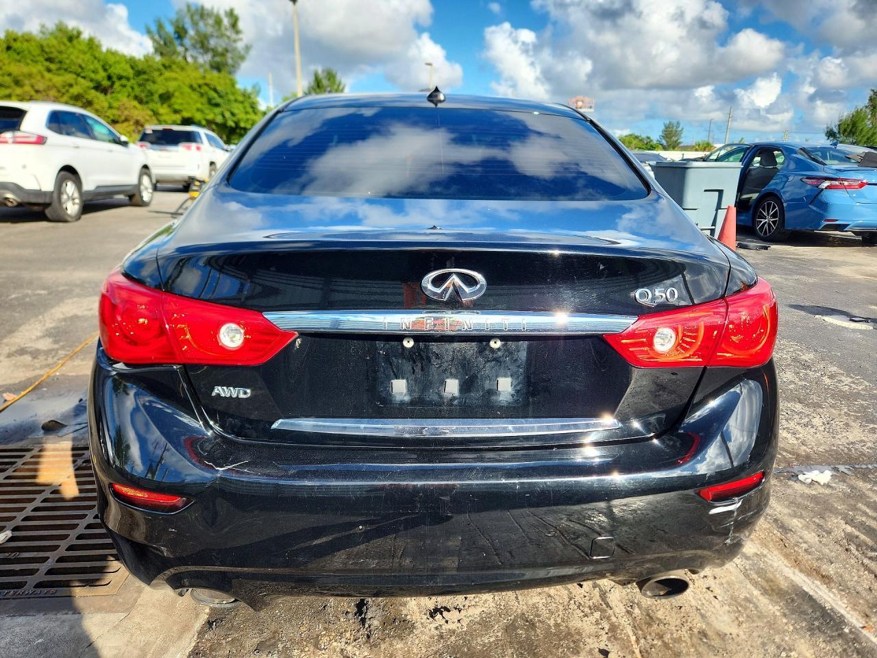 2016 Infiniti Q50 2.0T Premium - Image 6