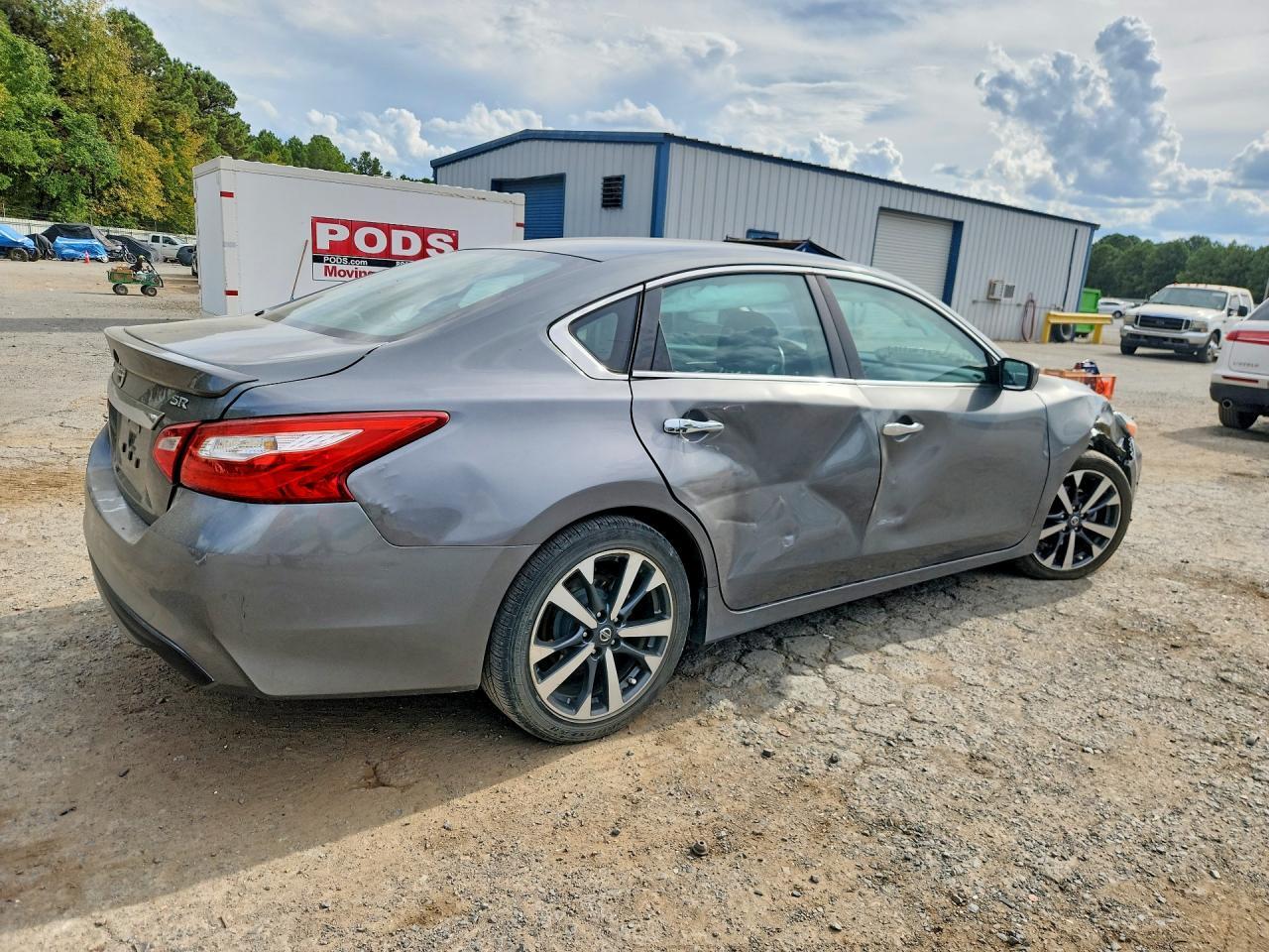 2016 Nissan Altima 2.5 Sr - Image 3