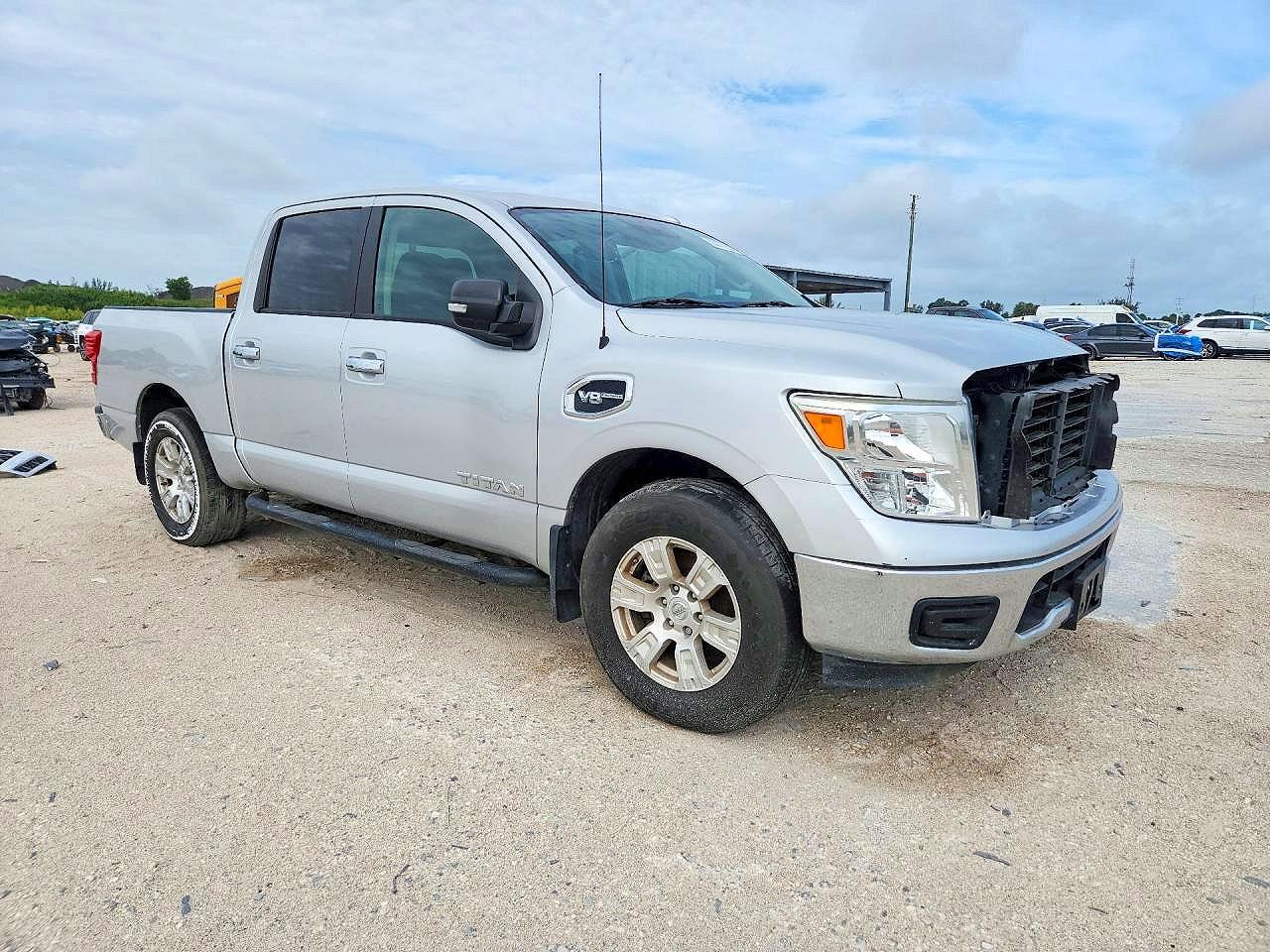 2017 Nissan Titan Sv - Фото 4