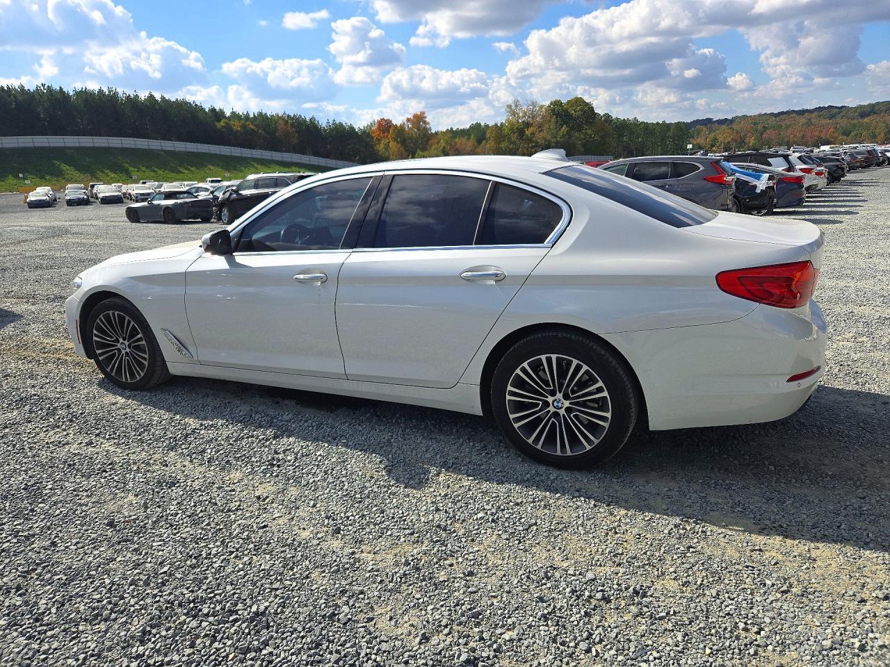 2017 BMW 530 I - Фото 2