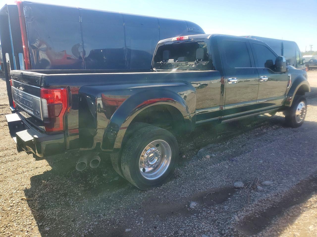 2017 Ford F450 Super Duty - Фото 3