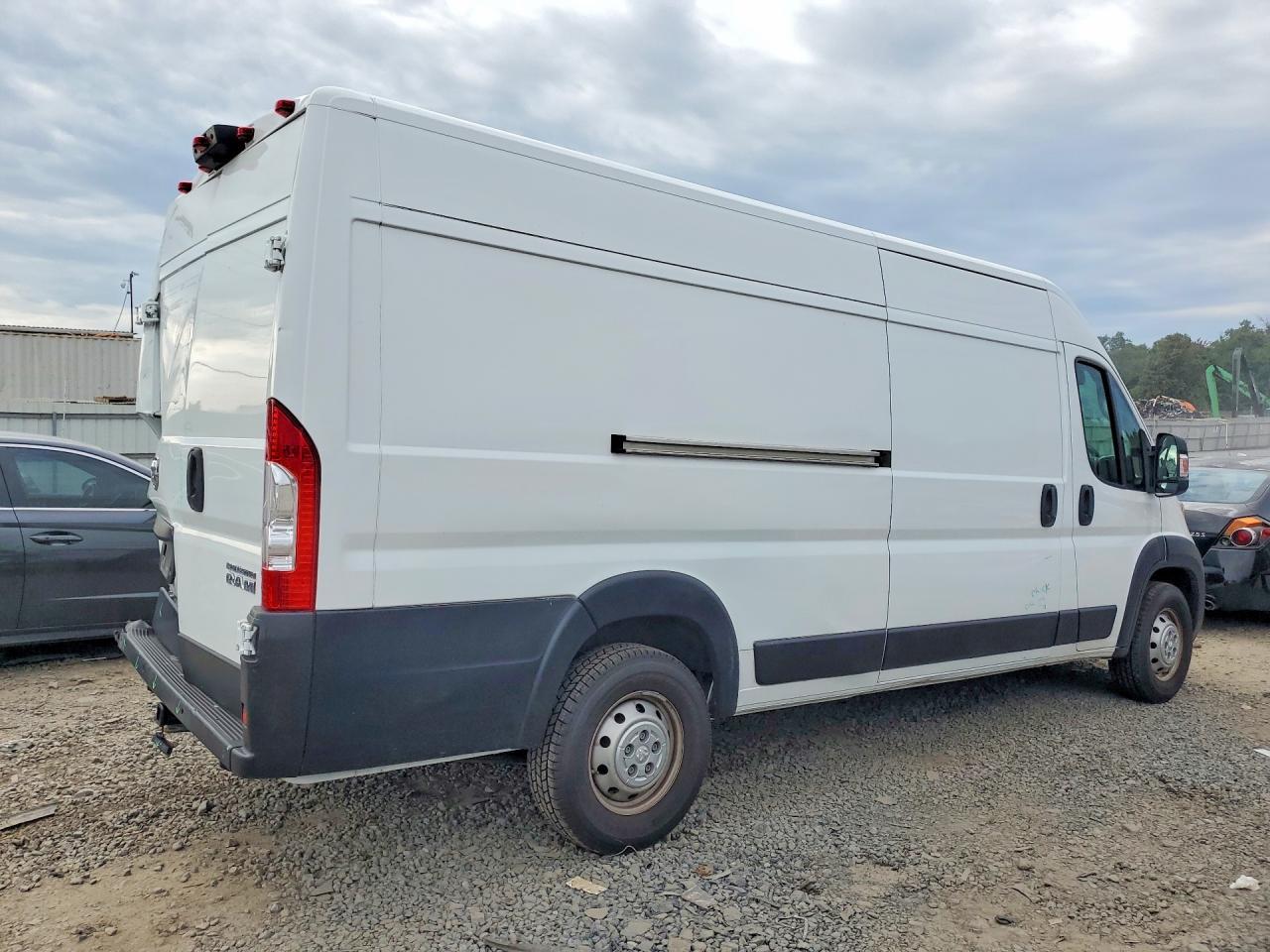 2023 Ram Promaster 3500 Delivery Van - Фото 3