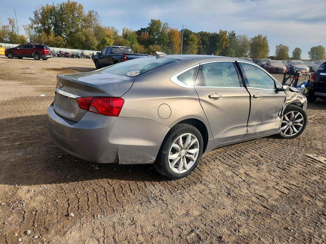2018 Chevrolet Impala Lt - Image 3