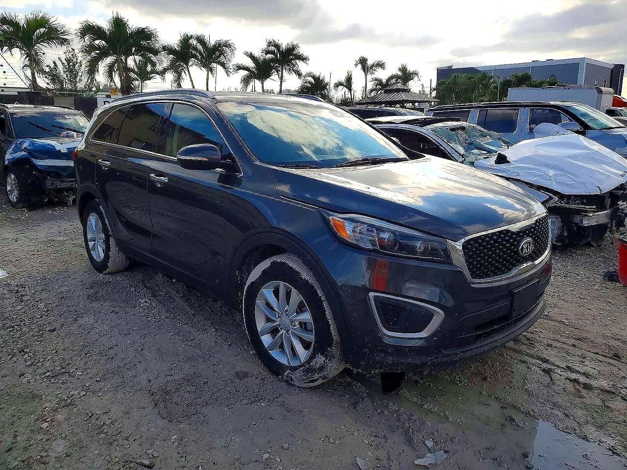 2018 Kia Sorento Lx - Image 4