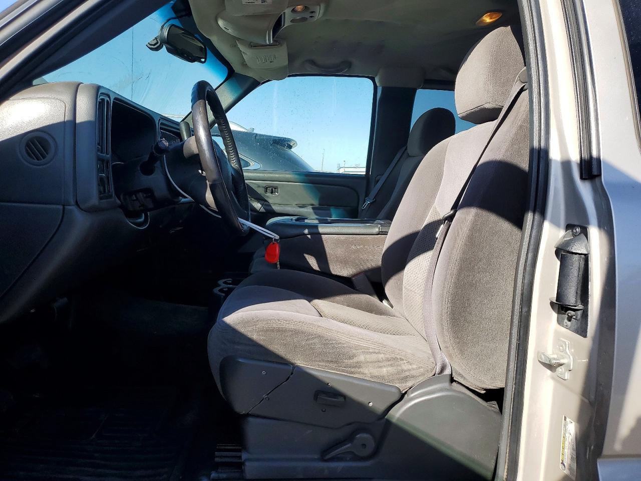 2005 Chevrolet Silverado C1500 - Фото 7