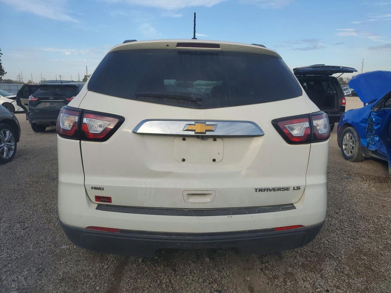 2013 Chevrolet Traverse Ls - Image 6