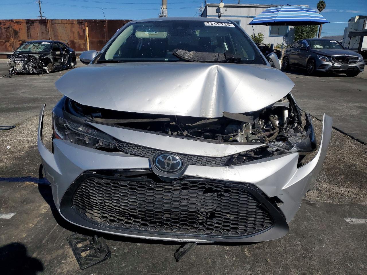 2020 Toyota Corolla Le - Фото 5
