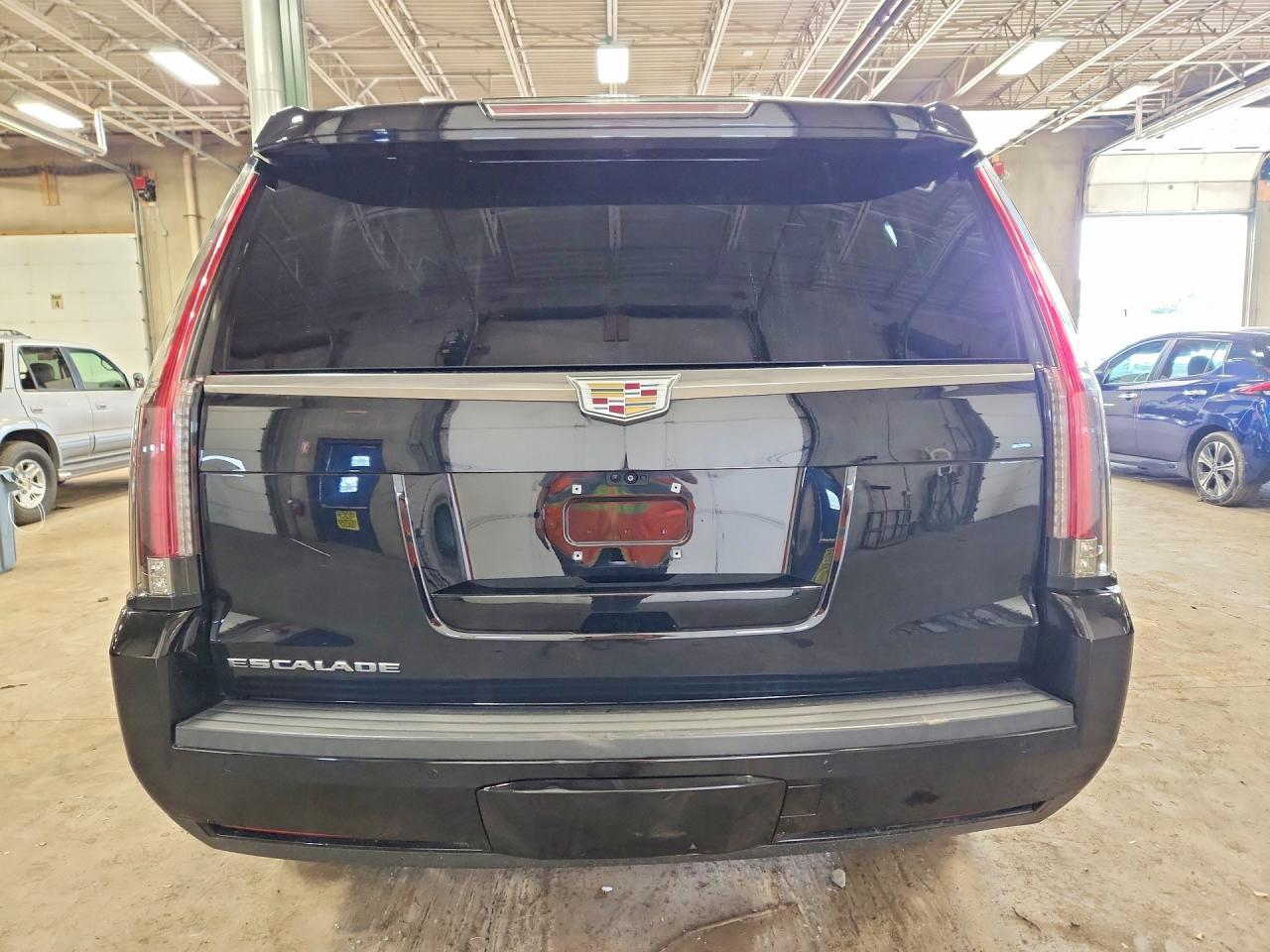 2019 Cadillac Escalade Luxury - Фото 6