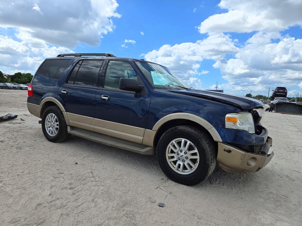 2014 Ford Expedition Xlt - Фото 4