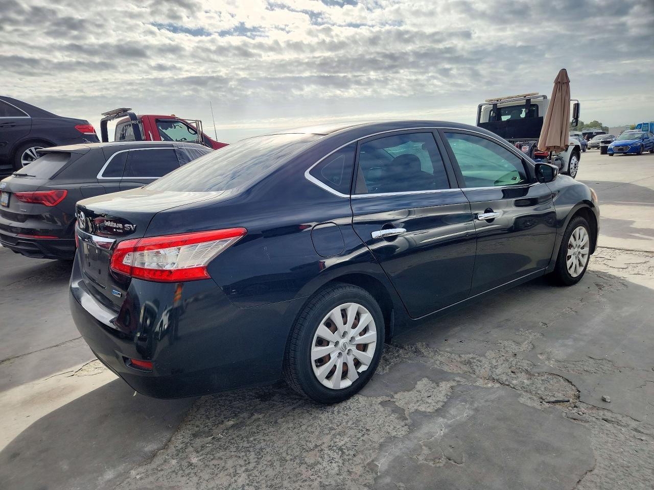 2013 Nissan Sentra S - Фото 3