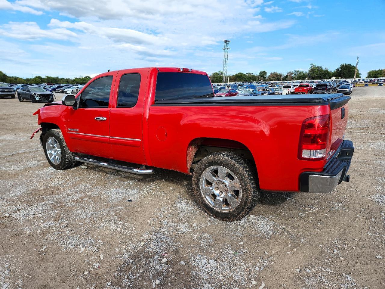 2011 GMC Sierra C1500 Sle - Image 2