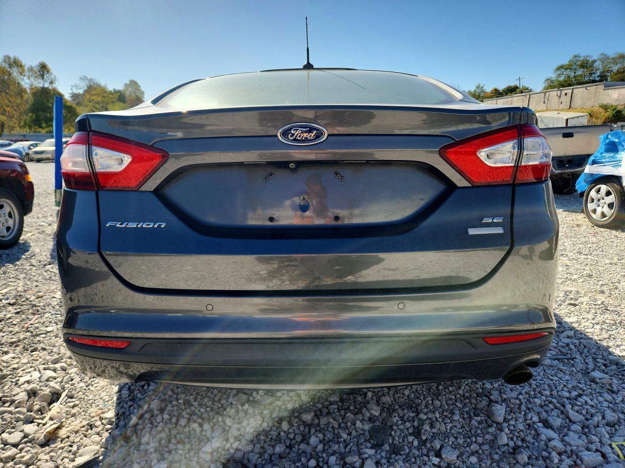 2016 Ford Fusion Se - Image 6